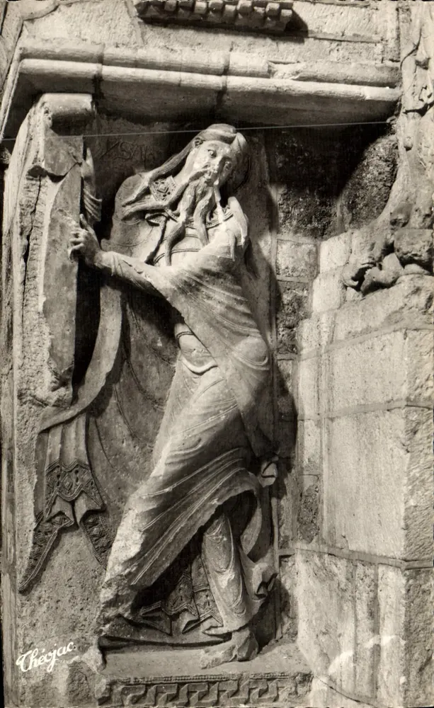 O Profeta Isaías — Igreja Abbatiâle — Souillac (Estilo Romano-Byzantino, século XII) - Frente
