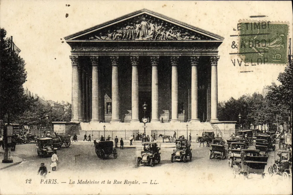 Paris — A Madeleine e a Rue Royale — LL. - Frente
