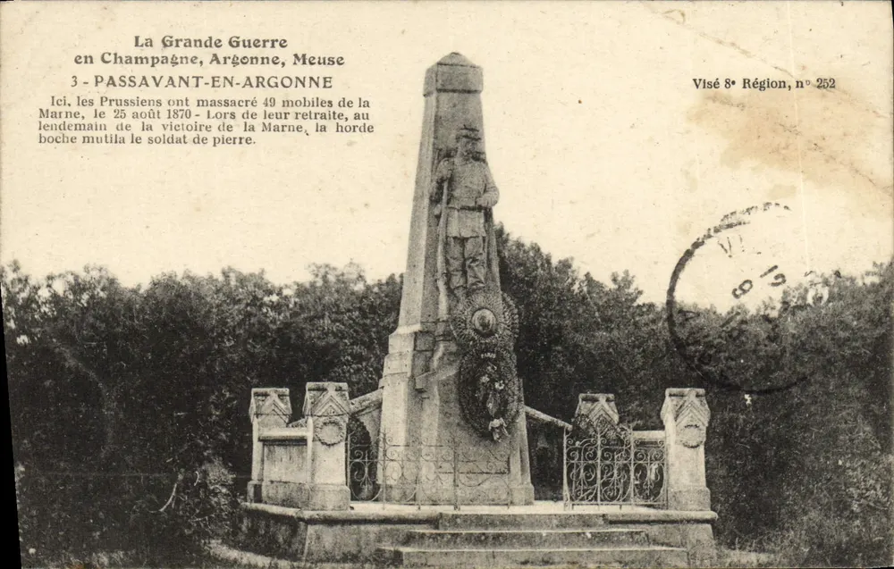 Passavant-en-Artonne — Monument aux morts avec inscription sur la Grande Guerre — Visé 8e Région, n° 252 - Frente