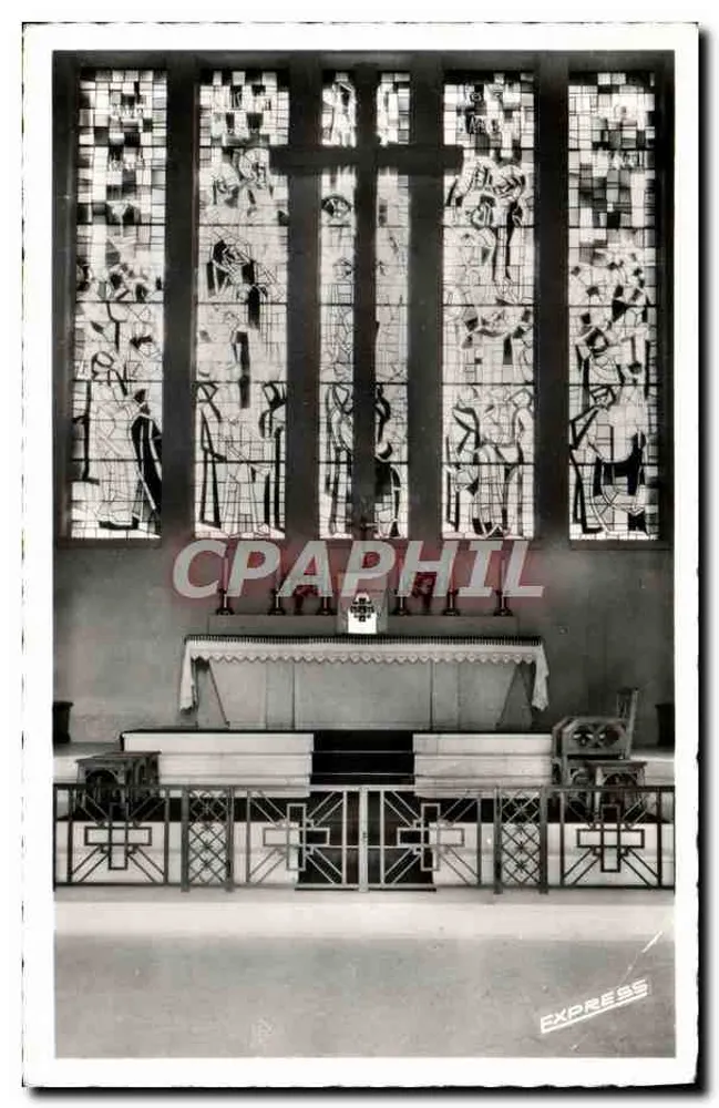 Innenansicht einer Kirche — Farbglasfenster und Altar — J. Le Marigot, Verlag - Vorderseite