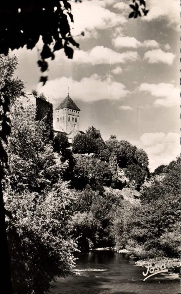 Sauveterre-de-Béarn — Der Bergfried von Fébus und Saint-Cybol — Josa - Vorderseite