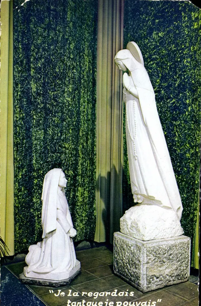 Lourdes — Asilo Nossa Senhora — Escultor G. Serraz — Ed. P. Doucet - Frente