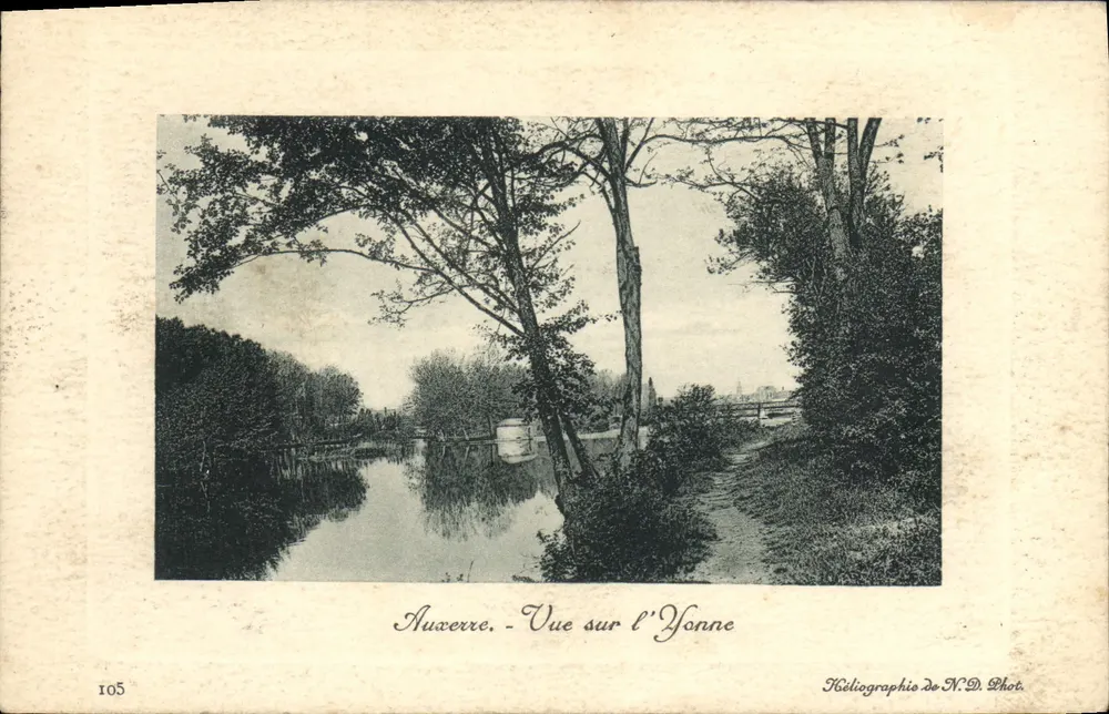 Auxerre - Vista sobre a Yonne — Héliographie de N.D. Phot. n°105 - Frente