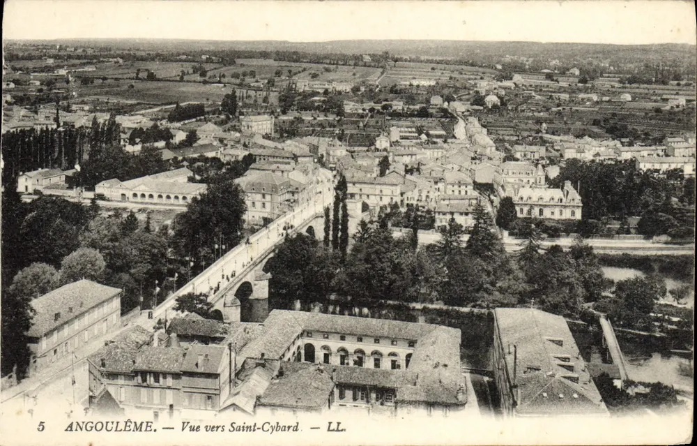 Angoulême — Vista para Saint-Cybard — LL. n°5 - Frente