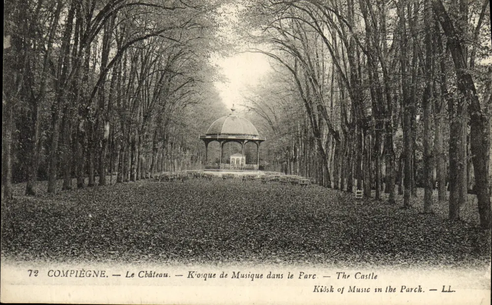 Compiègne — Das Schloss — Musikkiosk im Park — LL - Vorderseite