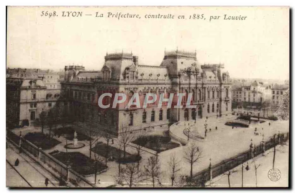 LYON — A Prefeitura, construída em 1885, por Louvier — n° 5698 - Frente