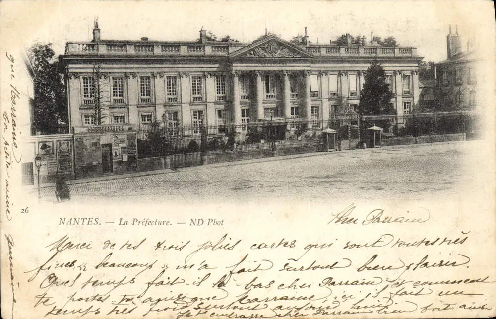 NANTES — Prefektura — ND Phot - Awers