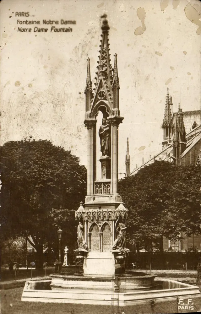Paris — Fontaine Notre Dame — F.F. Paris - Frente