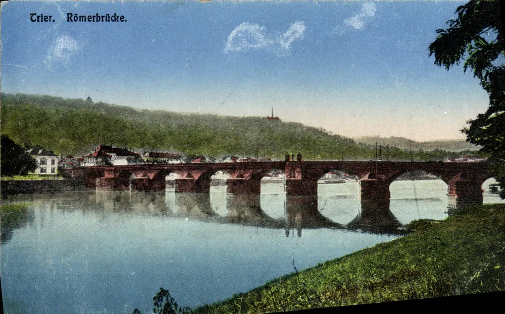 Trier. Pont dos Romanos — vista da rio e do ponte romano — editor não identificado, número de série não visível - Frente