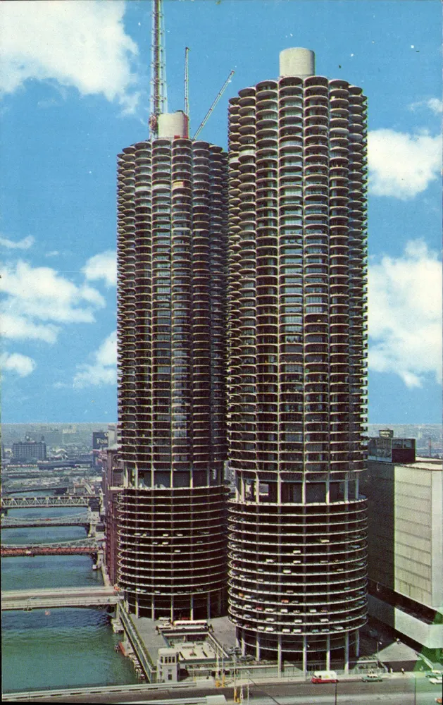 Marina City — Chicago, Illinois — Dexter Press, Inc. n° DT-3196-C - Frente