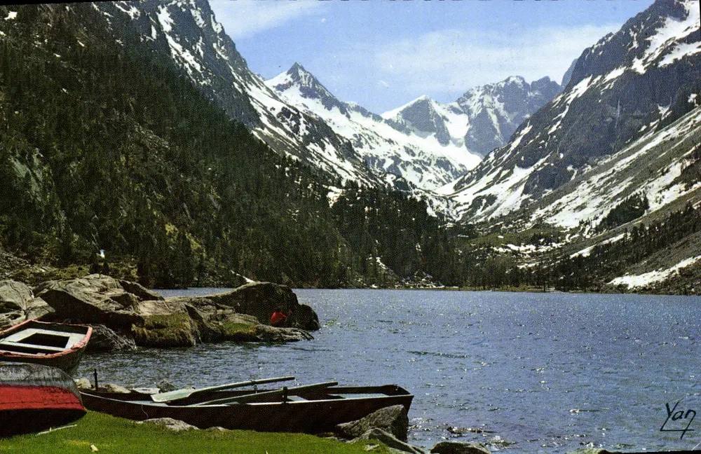 Lago de Gaube — Alt. 1800 m. e o Vignemale, Alt. 3298 m. — Edição YAN P. CHAMBON - Frente