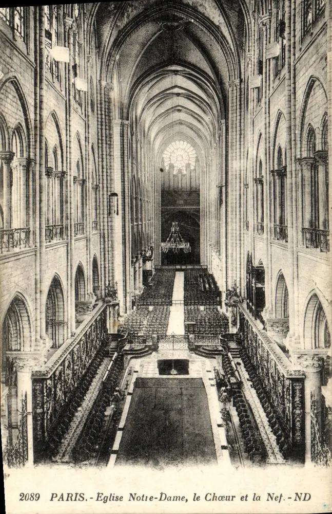 Paris - Kirche Notre-Dame, Chor und Kirchenschiff - ND - Vorderseite