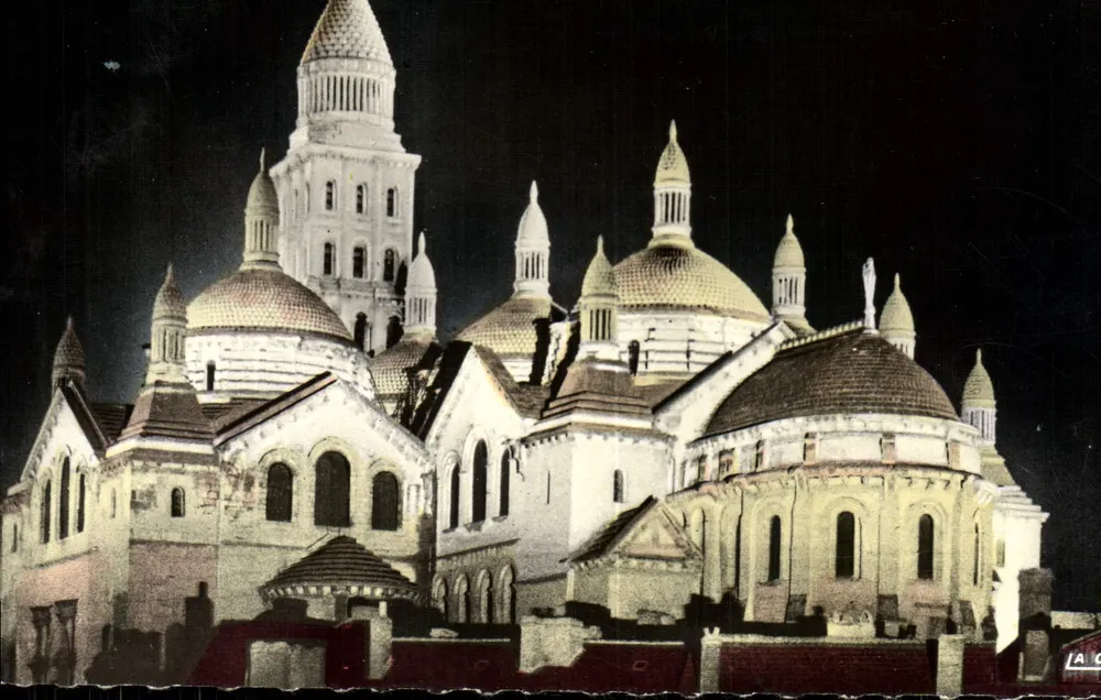 De Sint-Frontkathedraal verlicht — Perigueux (Dordogne) — uitgave 'Les P.T.T. vous prennent...' - Voorkant