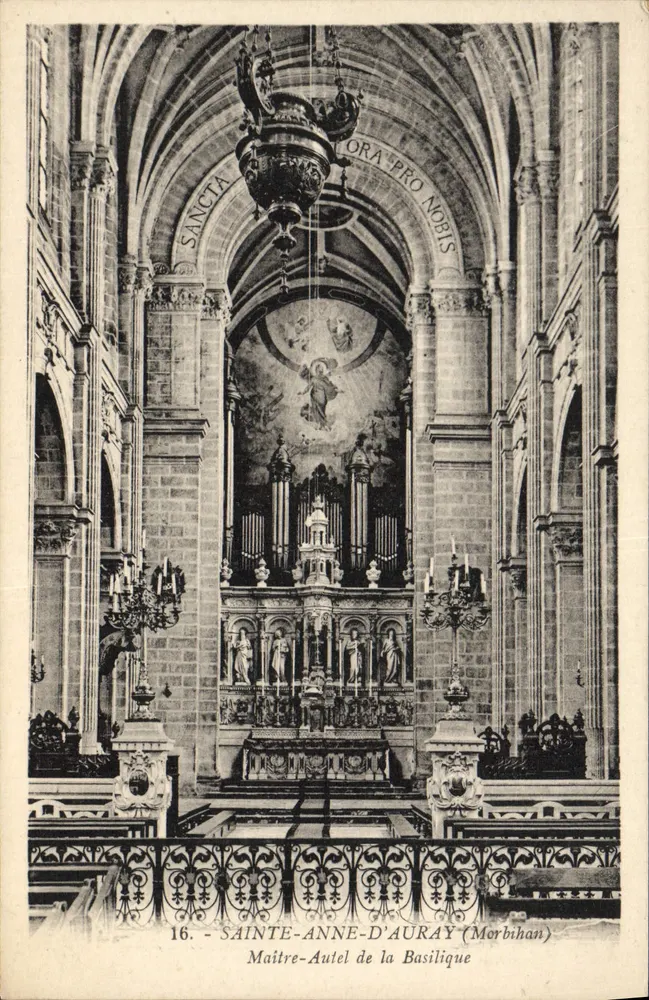 Sainte-Anne-d'Auray (Morbihan) — Altare maggiore della basilica — G. Artanul, Nantes - Recto