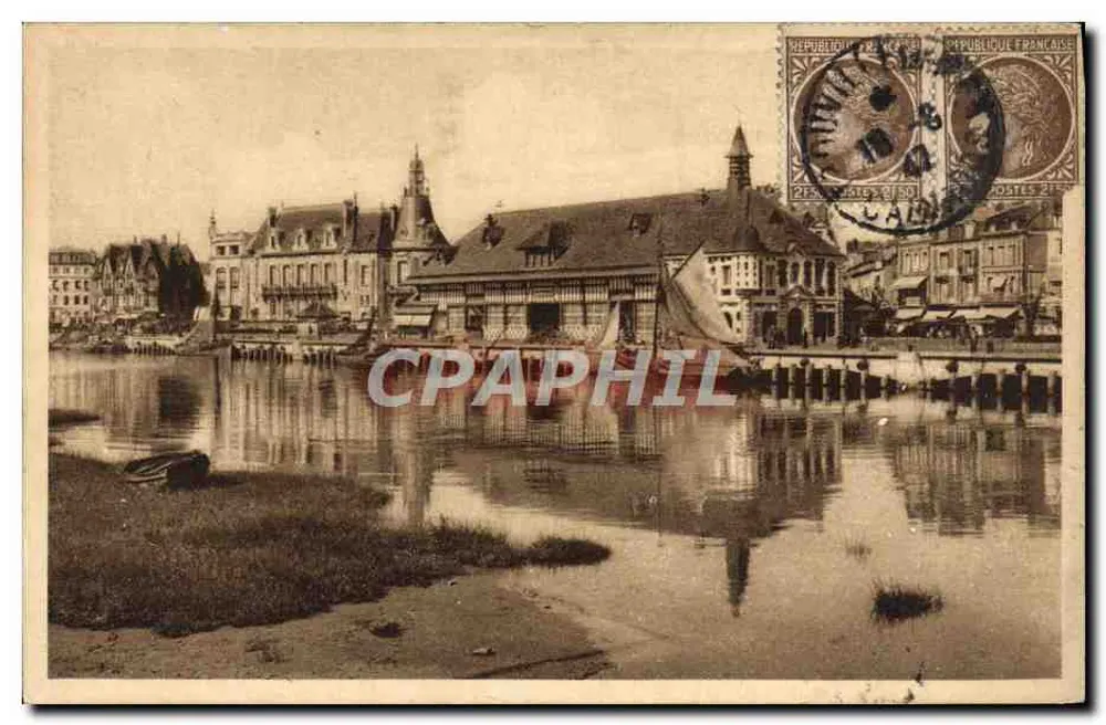 TROUVILLE "Reine des Plages" — Der Fischmarkt — französische Handwerksausgabe - Vorderseite