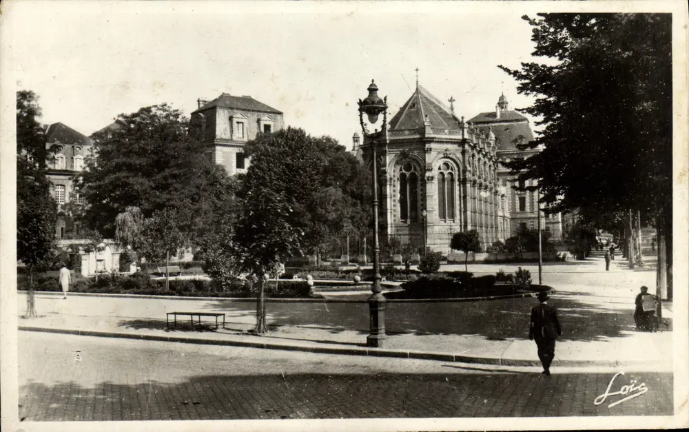 Rennes - Square Kergus et Chapelle du Lycée — éditeur Loïc - Frente