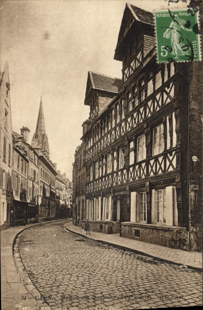 Caen — Casa dos Quatrans — Século XVII — ND Phot. - Frente