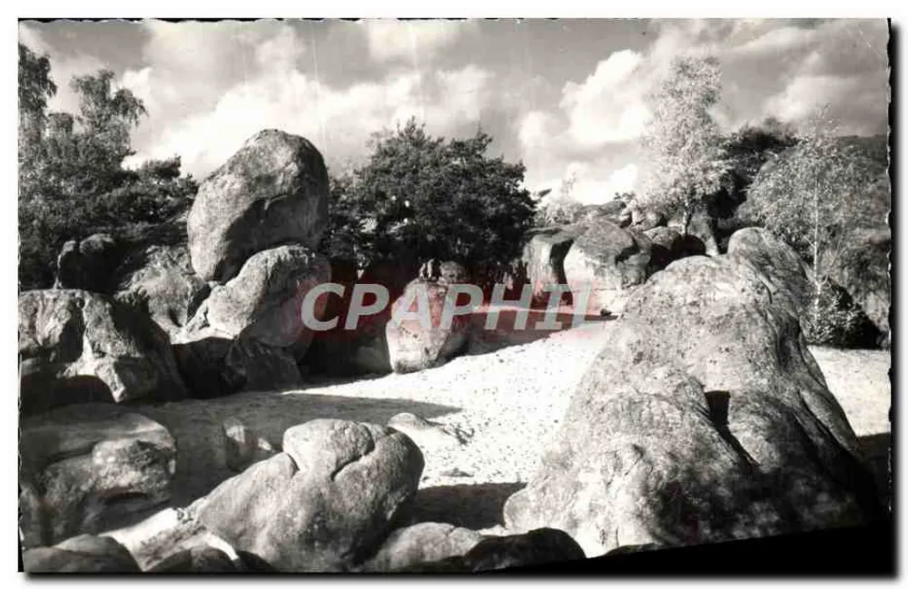 4 MALESHERBES (Loiret) — Les roches — Édition d'Art Matériel, Étampes - Frente
