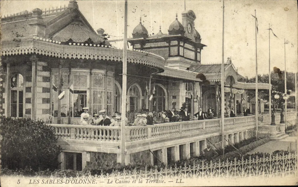 Les Sables-d'Olonne — Das Casino und die Terrasse — LL. - Vorderseite