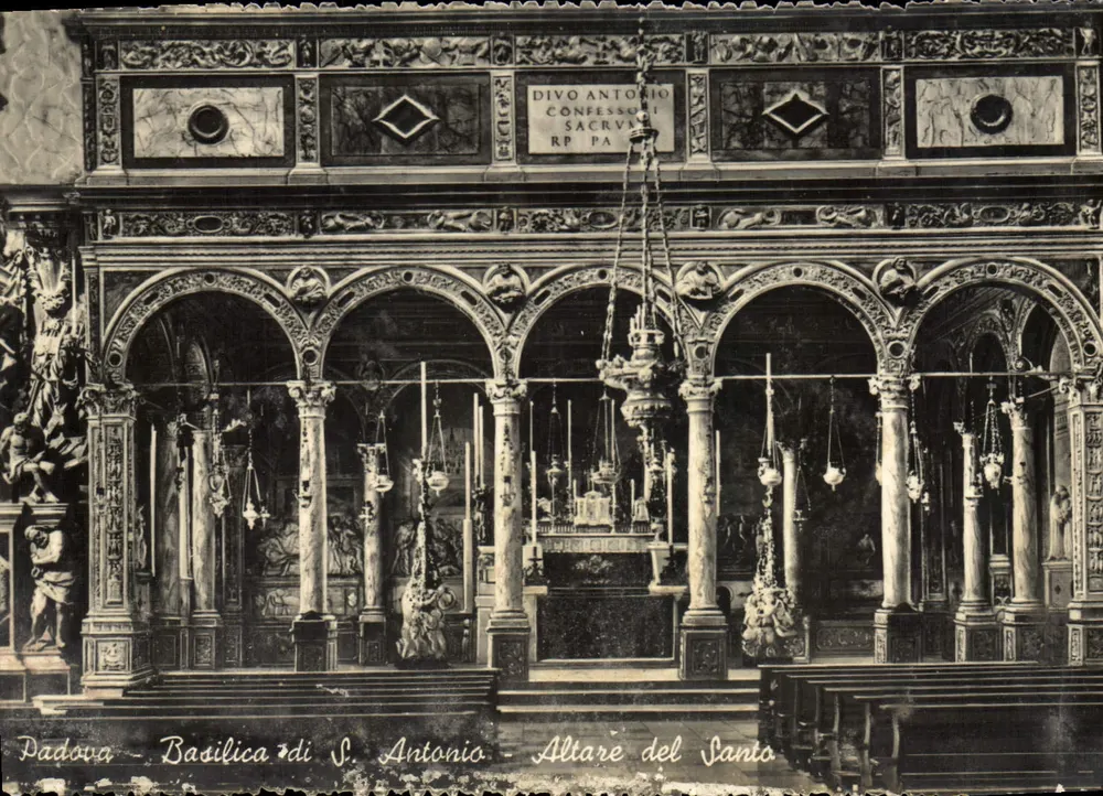Padua - Basilika von S. Antonio - Altar des Heiligen - Vorderseite