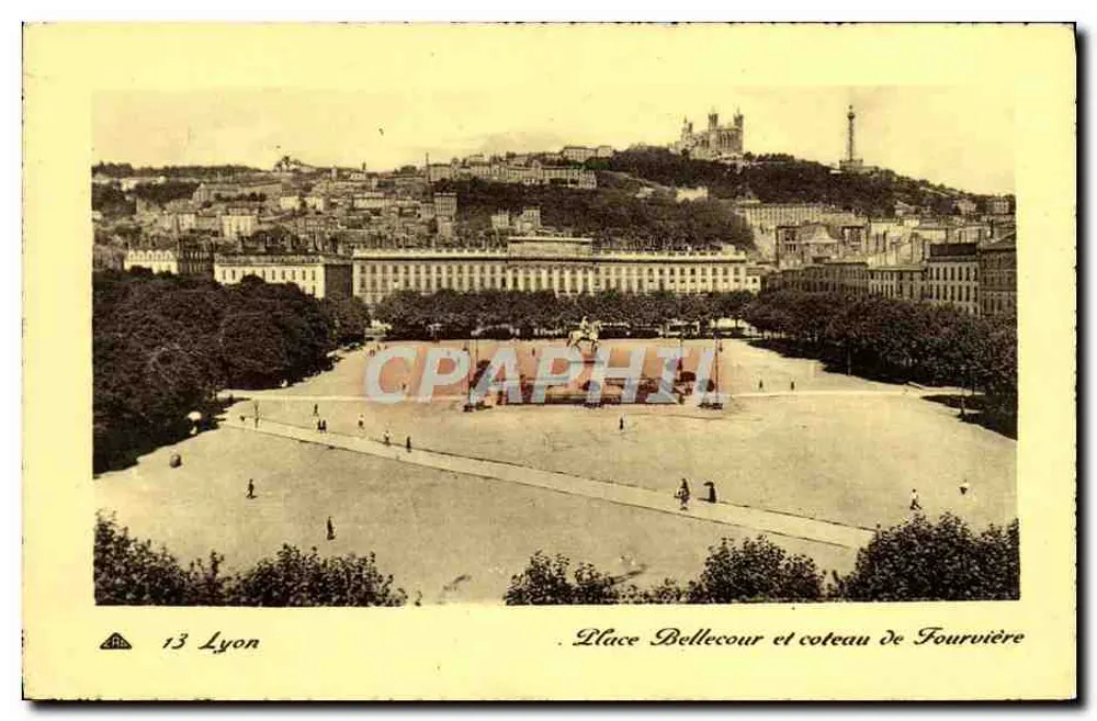Place Bellecour e colina de Fourvière — Lyon — editor 'Alla' n°13 - Frente