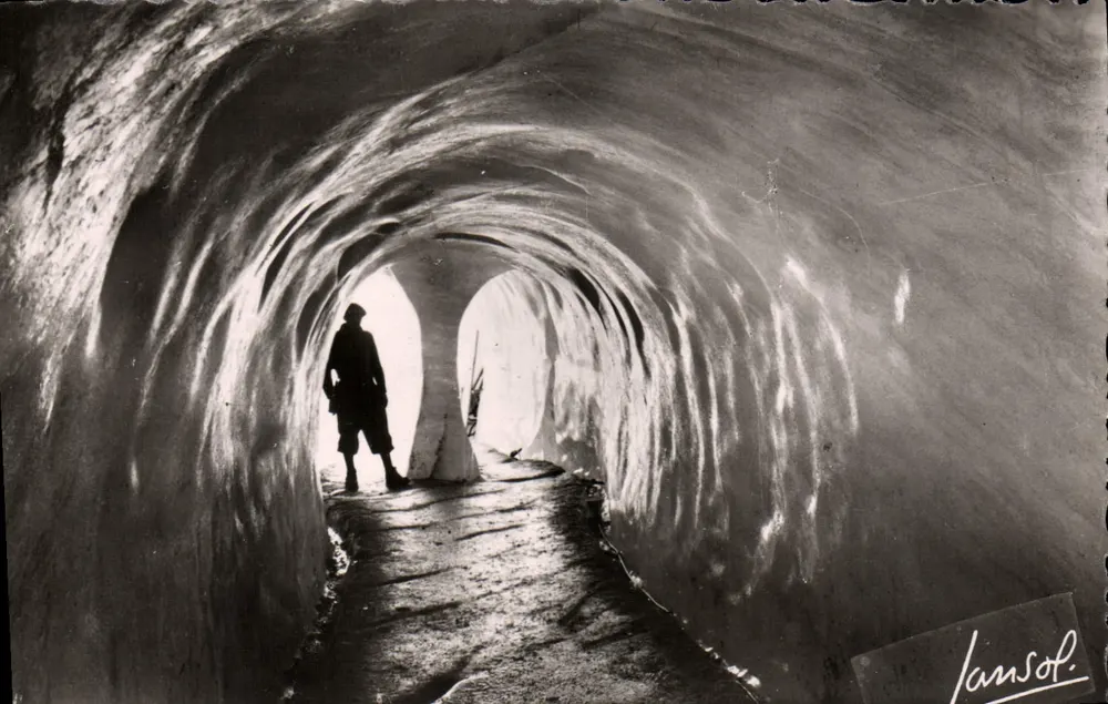 Chamonix - Montenvers (Höhe 1913 m.) — Die Grotte der Mer de Glace — MG. 1 — Eingang zur Grotte — Éditions Photographiques JANSOL (Savoie) - Vorderseite
