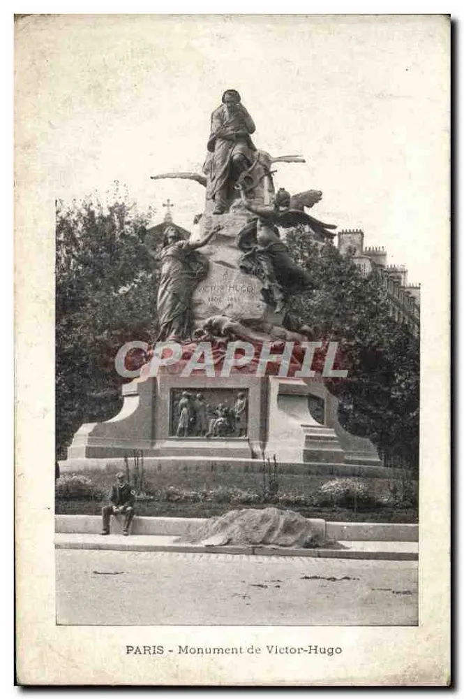 PARIJS - Monument van Victor-Hugo — uitgever niet zichtbaar, serie-nummer niet zichtbaar - Voorkant