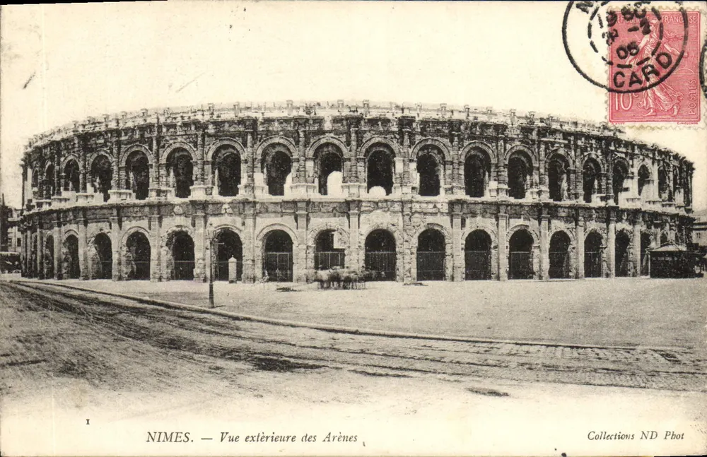 Nîmes — Äußere Ansicht der Arenen — Sammlung ND Phot - Vorderseite