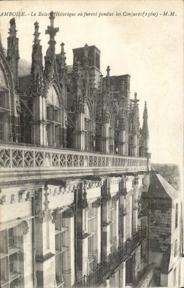 Amboise - Der historische Balkon, an dem die Verschwörer gehängt wurden (1560) - M.M. - Vorderseite