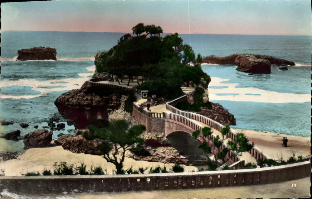 Biarritz — O Rocher du Basta — Edições fotográficas à beira das praias - Frente