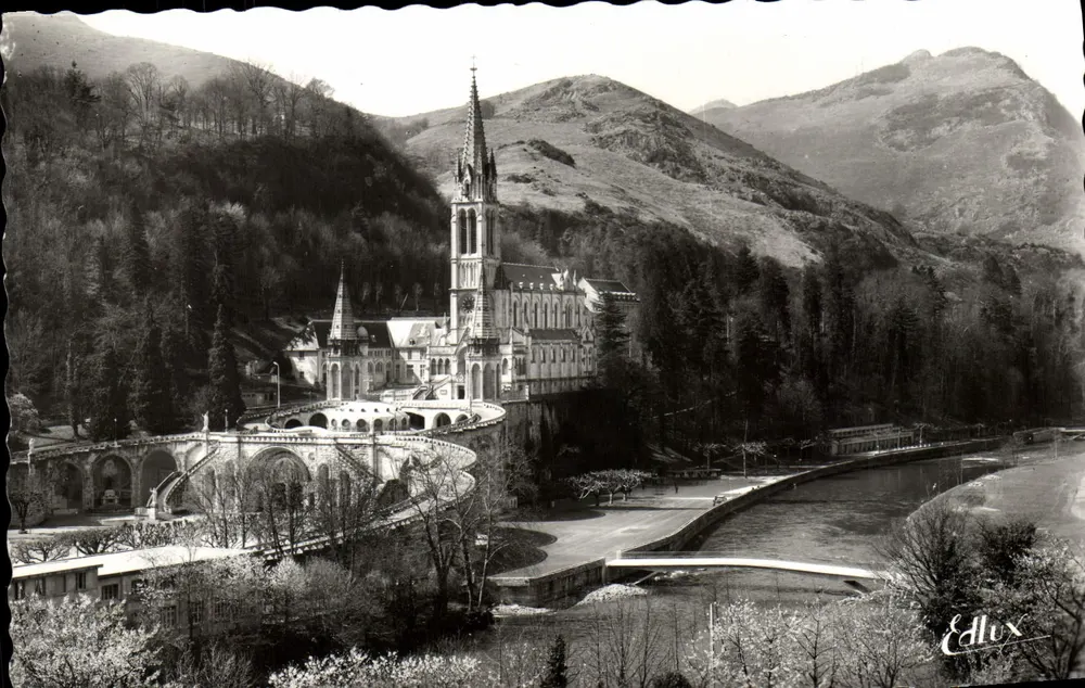 Lourdes — Basilika, der Gave und die neuen Brücken — Edlux - Vorderseite