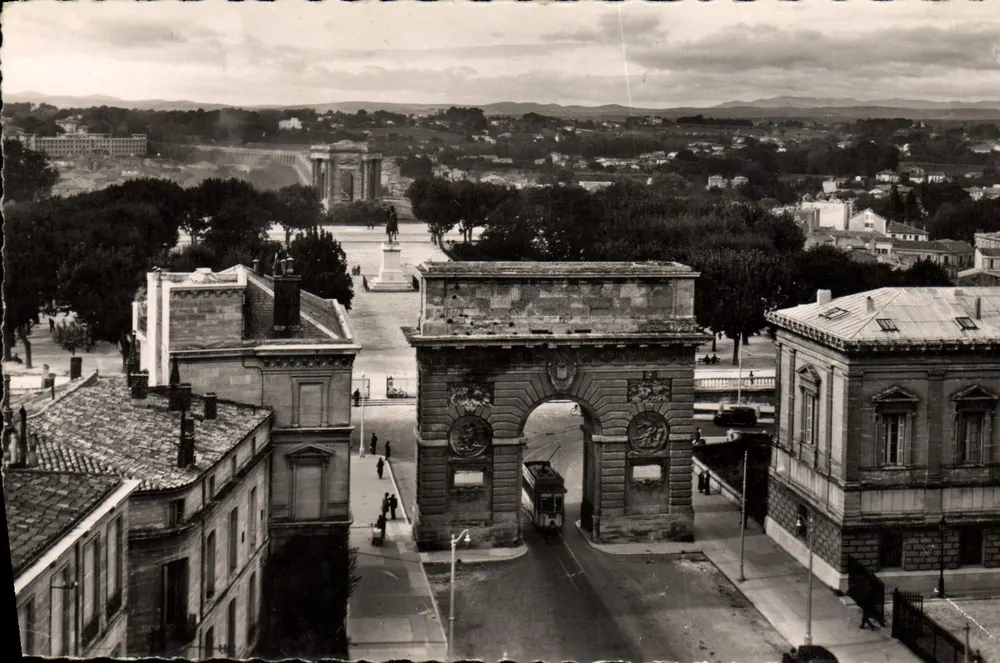 Montpellier - Der Triumphbogen, der Peyrou und in der Universitätsstadt - Vorderseite