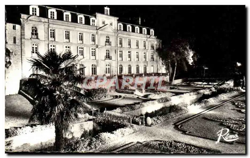 VANNES (Morbihan) — Die Gärten und das Schloss l'Hermine bei Nacht — Verlag Réma, n° 1.186 - Vorderseite