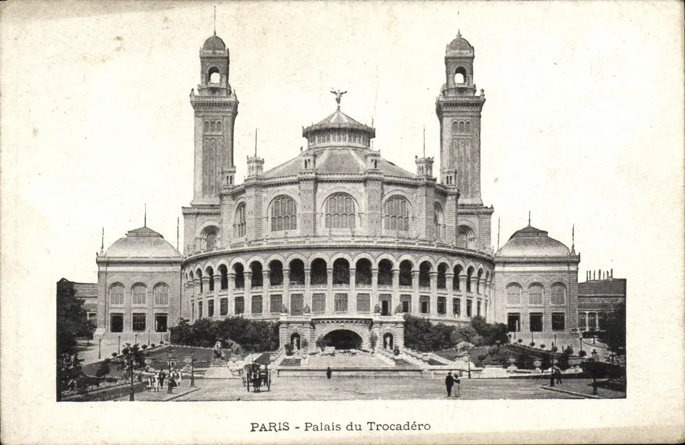 PARIS - Palácio do Trocadéro — vista arquitetônica — editor não identificado - Frente