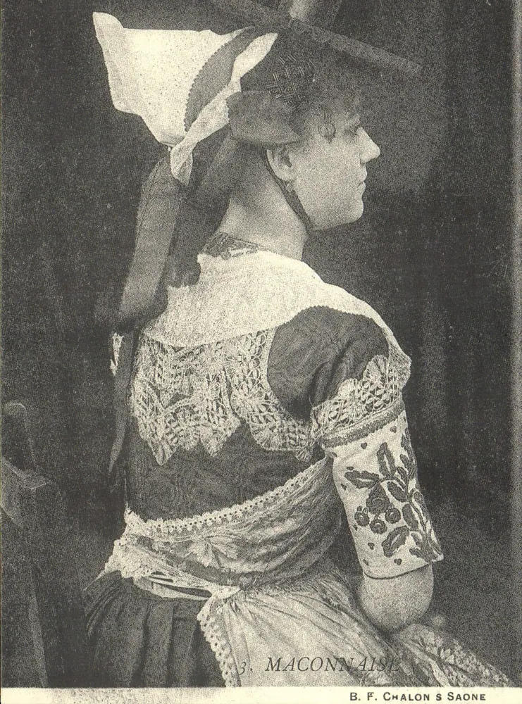 Mâconnaise — Costume traditionnel — B. F. Chalon s Saone - Voorkant
