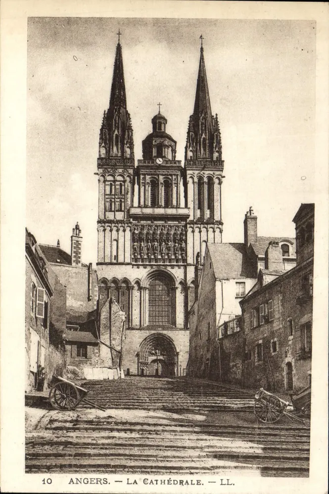 Angers — A Catedral — LL. - Frente
