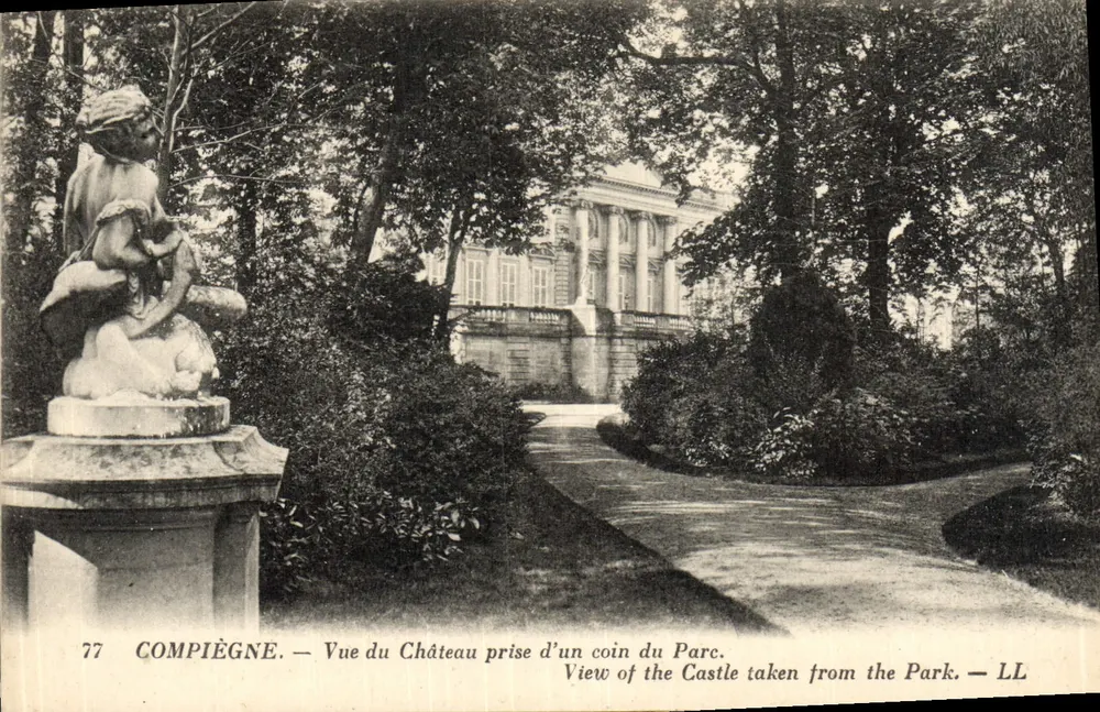 Compiègne — Ansicht des Schlosses aus einer Ecke des Parks — LL, n°77 - Vorderseite
