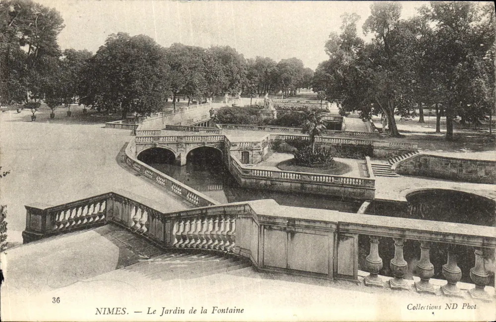 NIMES — Le Jardin de la Fontaine — Collections ND Phot n°36 - Recto