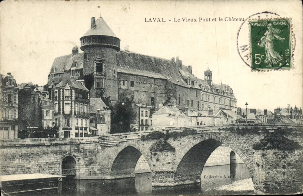 Laval — Le Vieux Pont et le Château — Collection A et P - Vorderseite
