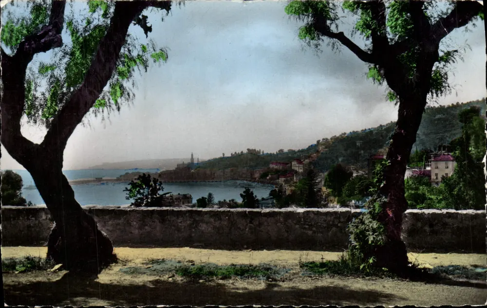 Menton — Vista Geral — Éditions du Globe, Paris - Frente