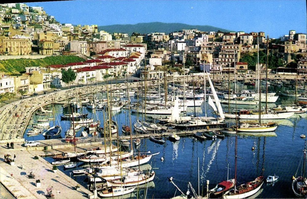 Mikrolimano — Antikes Postkartenbild: malerischer Hafen und Yachthafen — Olympic Airways - Vorderseite