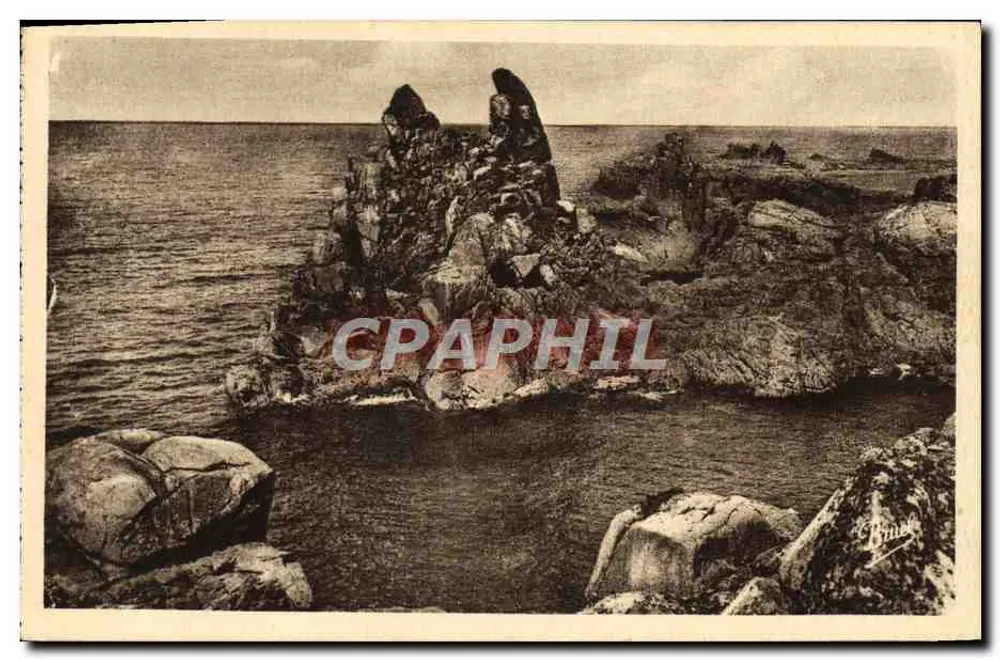 Ilha de Bréhat (C.-du-N.) — O Rochedo da Virgem — Edição de Arte Brueil - Angers - Frente