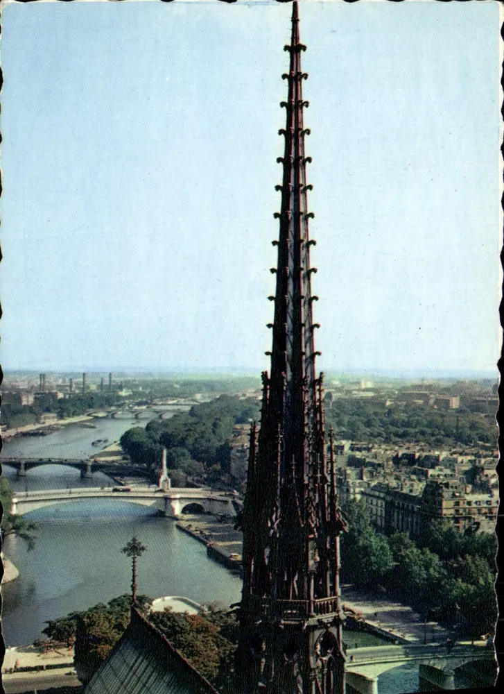 Vista de Paris a partir da ponta da Catedral de Notre-Dame — editor Mélichrom, n°305 - Frente