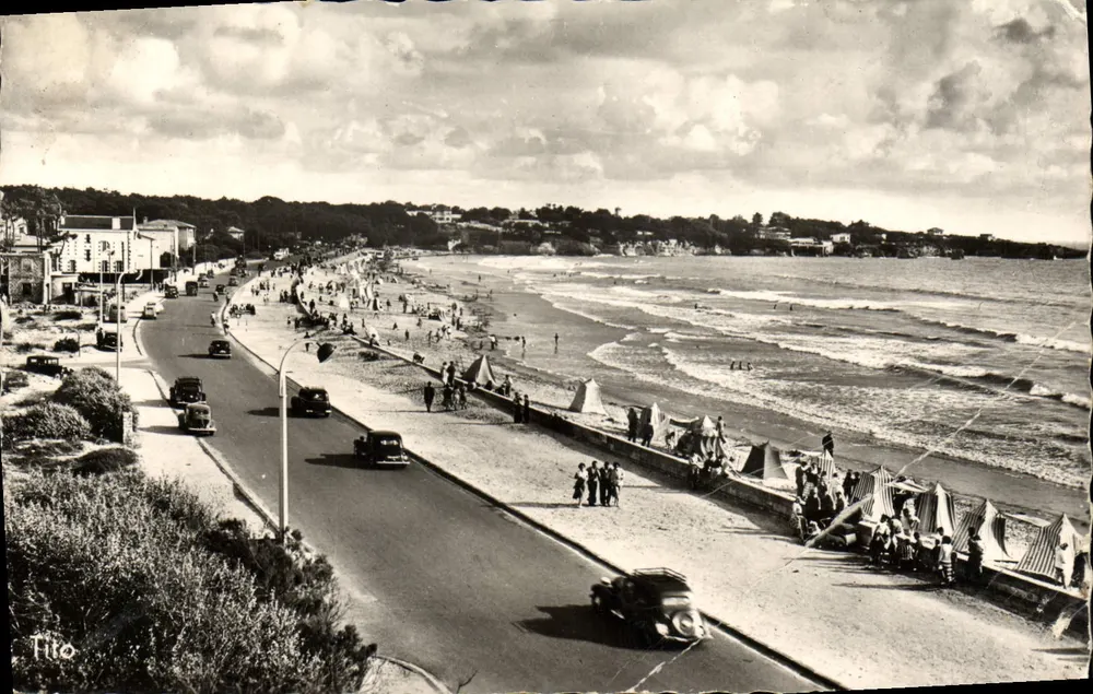 Vallières Beach — Panoramablick — Tito - Vorderseite