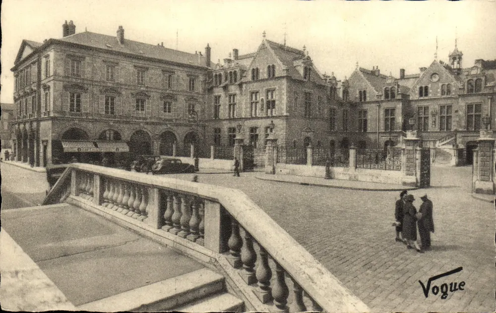 Orléans — Das Rathaus — Place de l'Étape — Edition Vogue - Vorderseite
