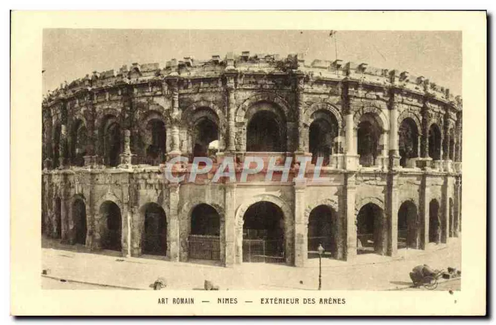 Arte Romana — Nîmes — Exterior das Arêneras - Frente