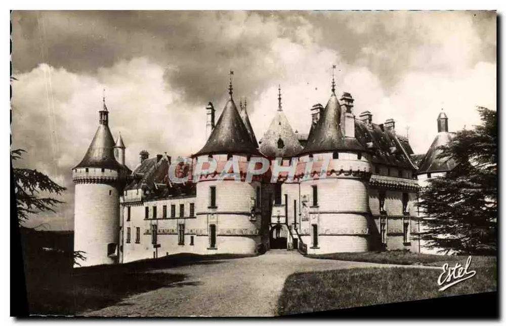Castelo de Chaumont-s-Loire — Fachaça sobre o parque — Estel - Frente