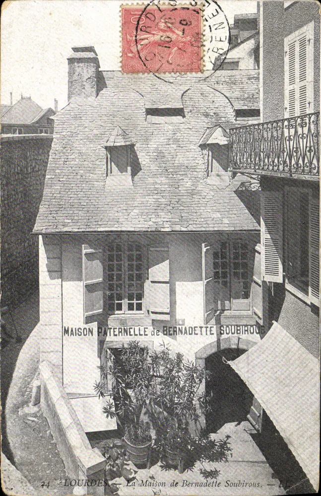 Lourdes — A Casa de Bernadette Soubirous — Editora Lourdes, n°24 - Frente