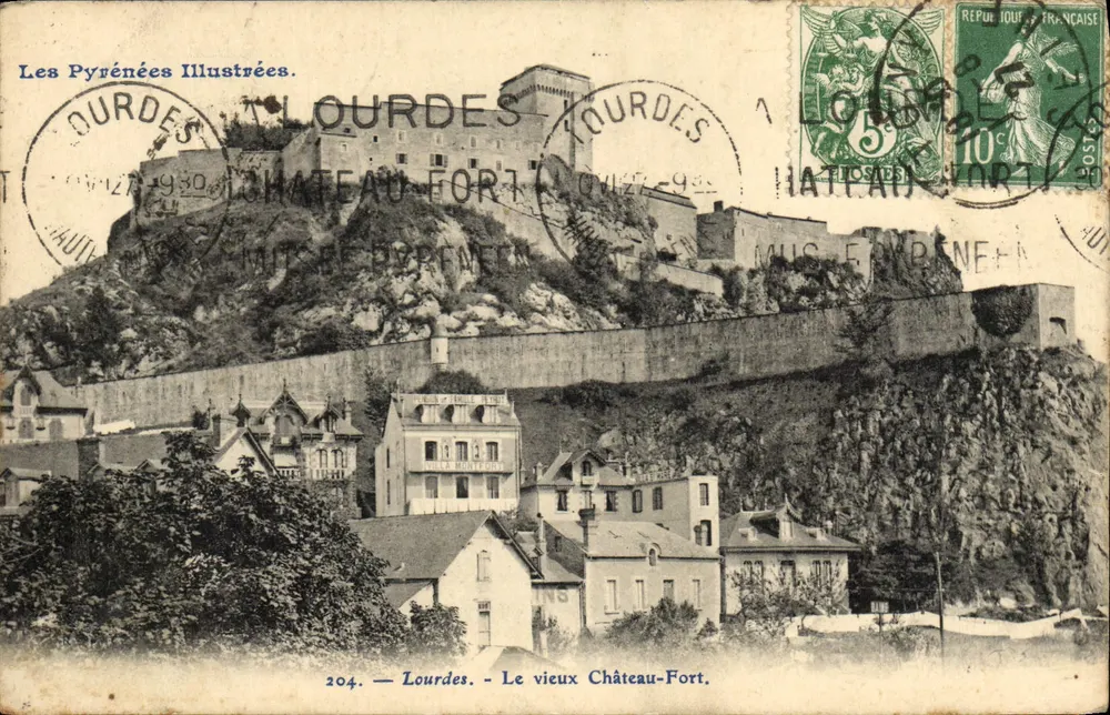 Lourdes — Das alte Schloss-Fort — Les Pyrénées Illustrées Nr. 204 - Vorderseite