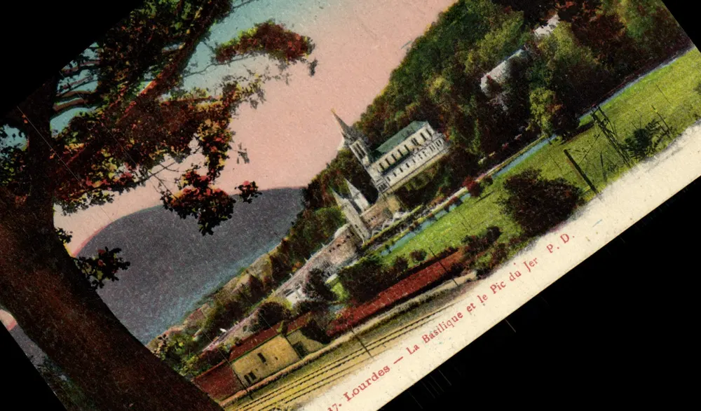 Lourdes — A Basílica e o Pic du Jer — P.D. n°17 - Frente
